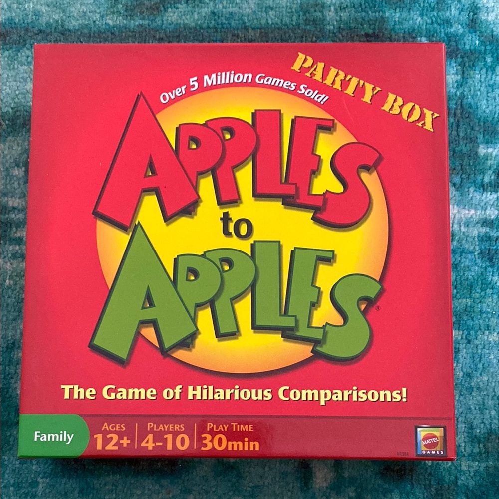 Mattel Apples to Apples Card Game Red and Green